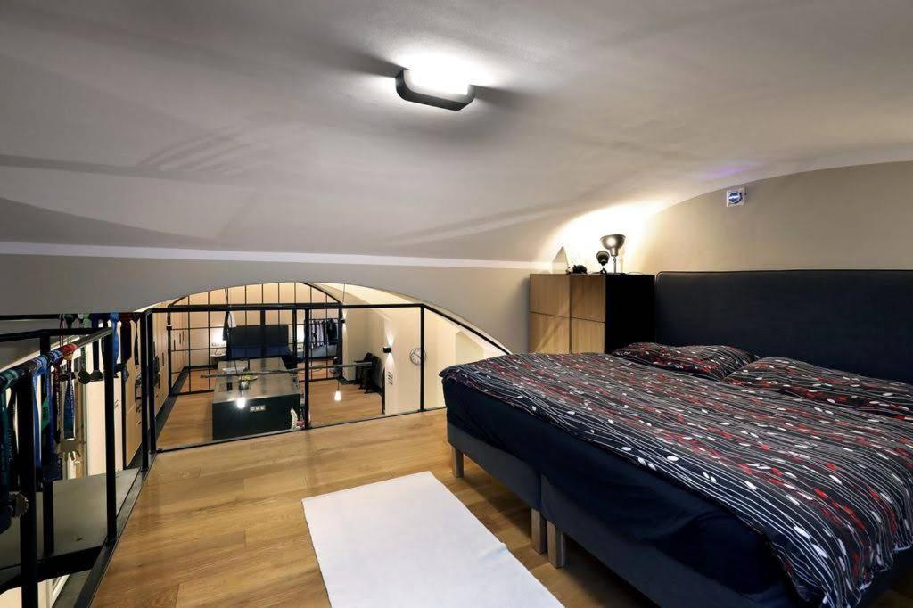 Design Loft 2 Minutes To Wenceslas Square Прага Екстериор снимка