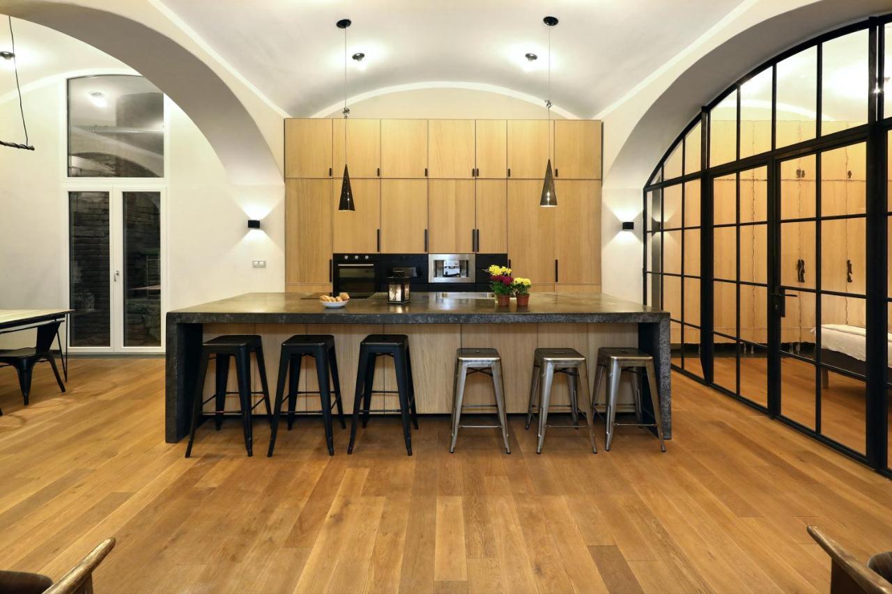 Design Loft 2 Minutes To Wenceslas Square Прага Екстериор снимка